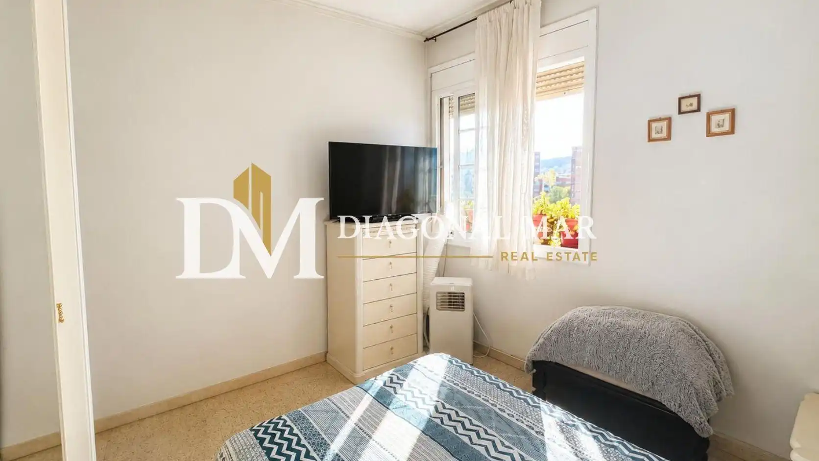 Habitación de Piso en venta en Barcelona con Aire acondicionado y Balcón