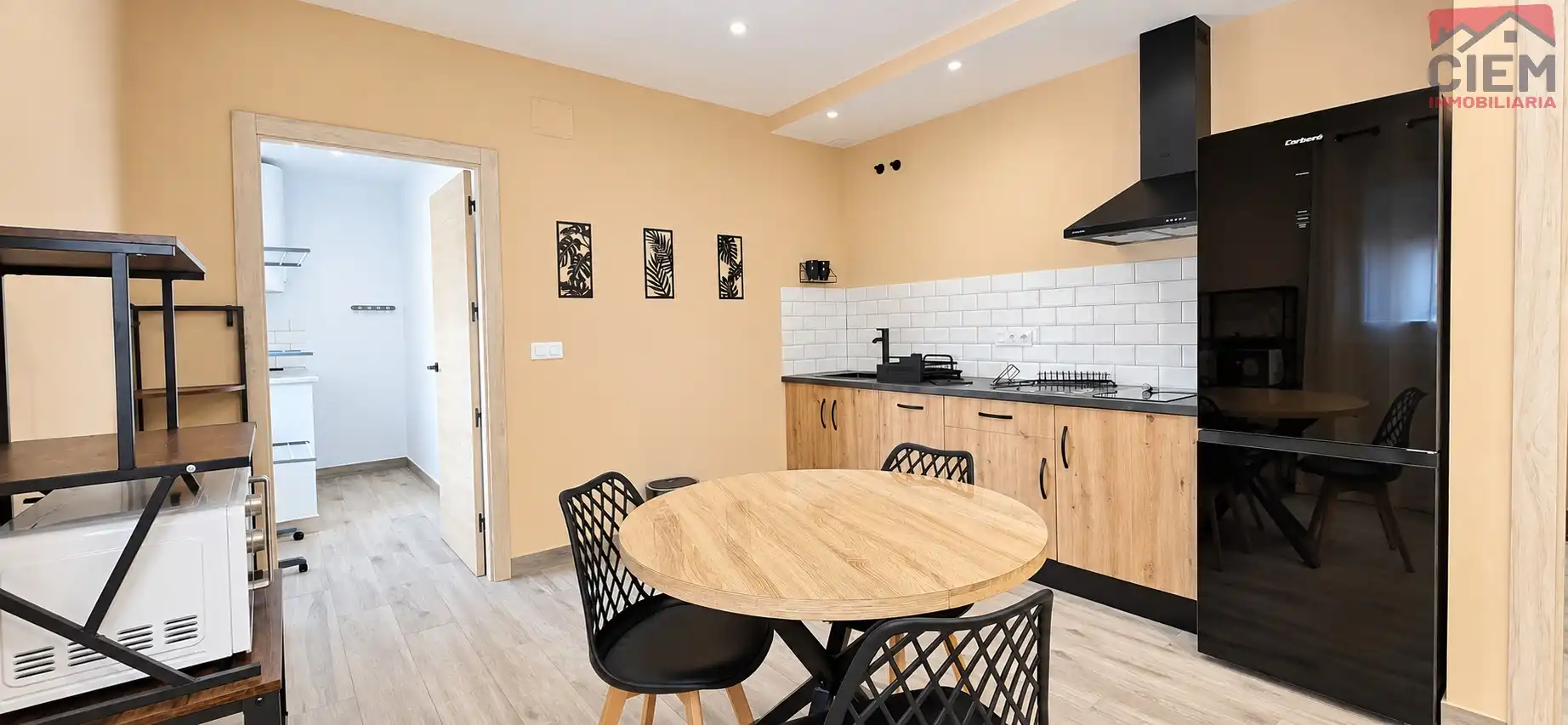Cuina de Apartament de lloguer en Miajadas amb Aire condicionat, Moblat i Forn