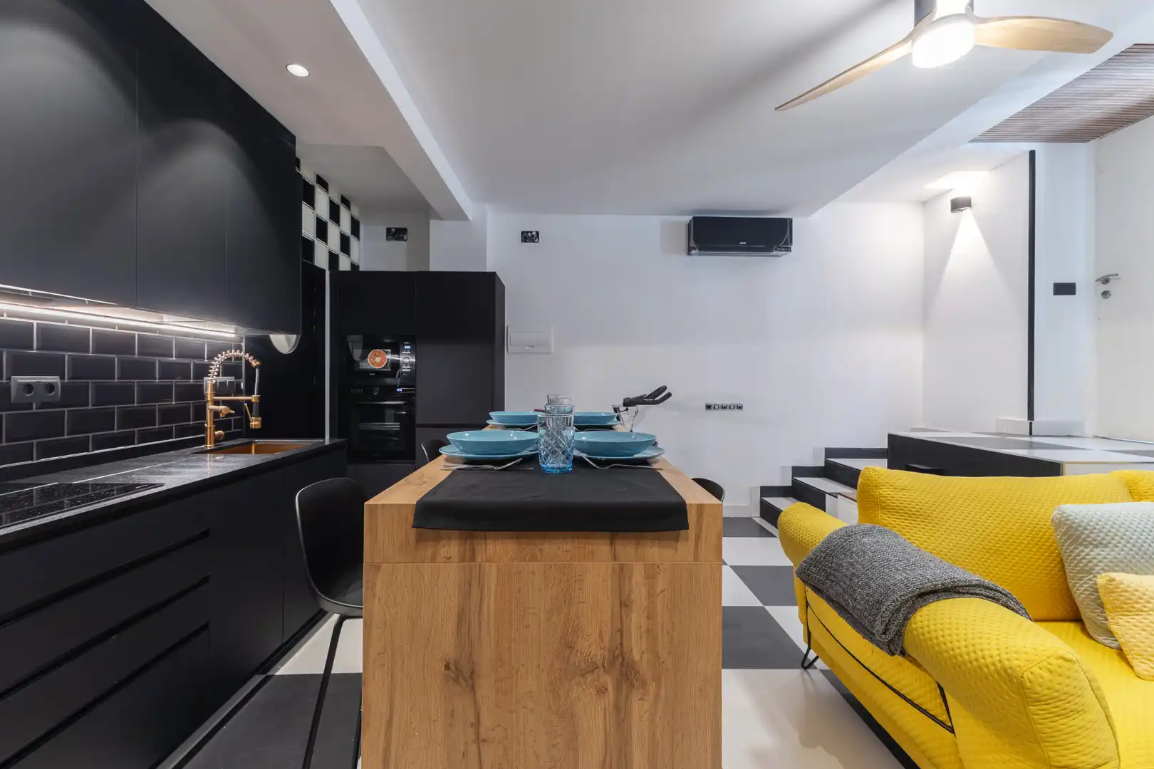 Cocina de Apartamento de alquiler en Madrid con Aire acondicionado, Calefacción y Amueblado