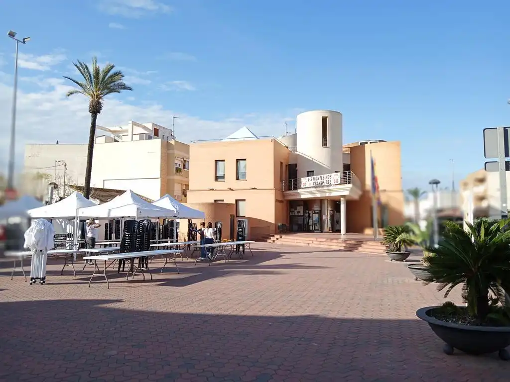 Casa a schiera in vendita a Los Montesinos, imagen 2