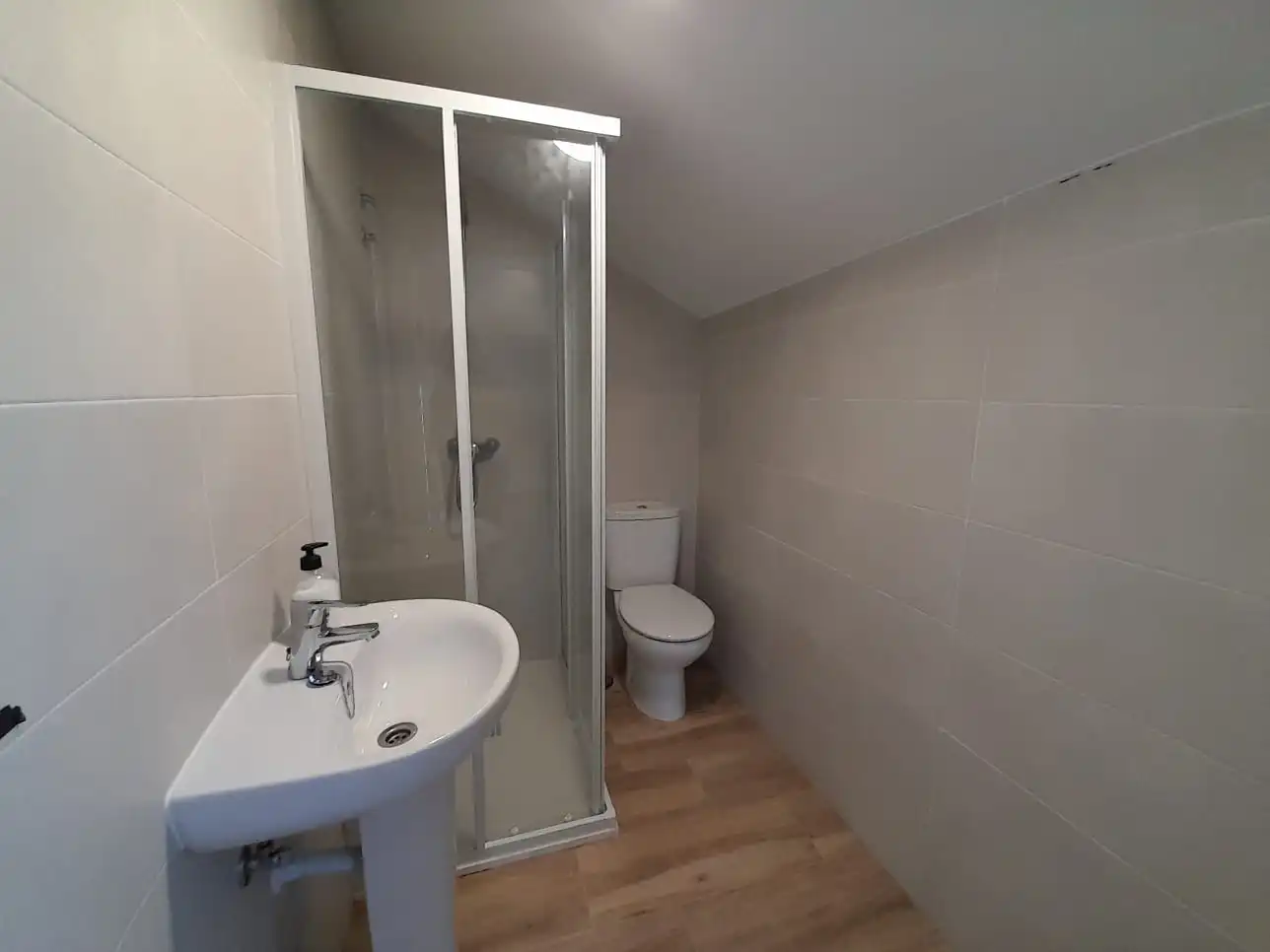 Baño de Casa o chalet en venta en San Martín de la Vega con Aire acondicionado, Calefacción y Jardín privado