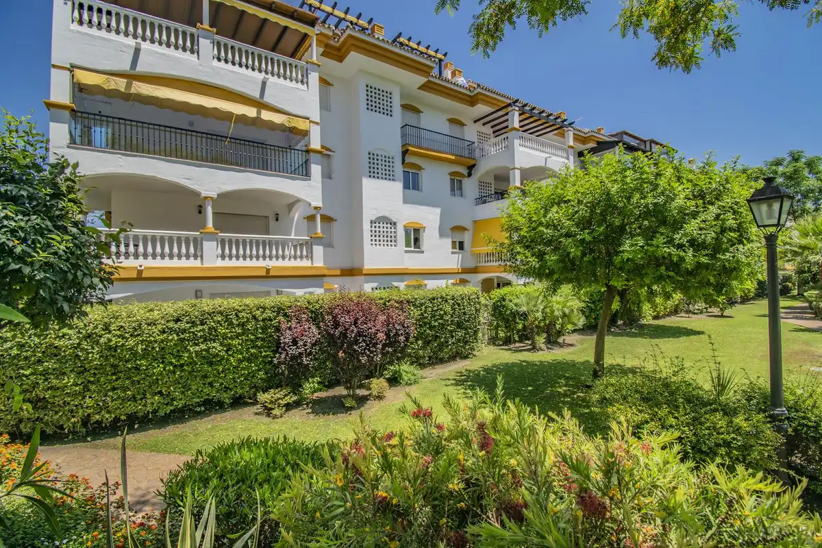 Apartment mit Pool zum Verkauf in Nueva Andalucía, imagen 3