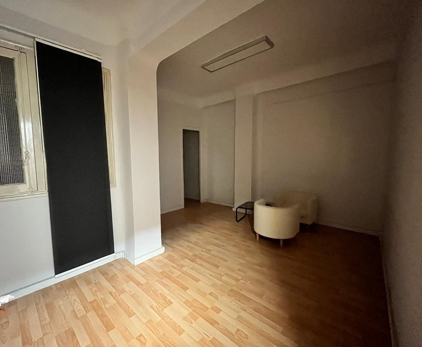 Office to rent in  Granada Capital