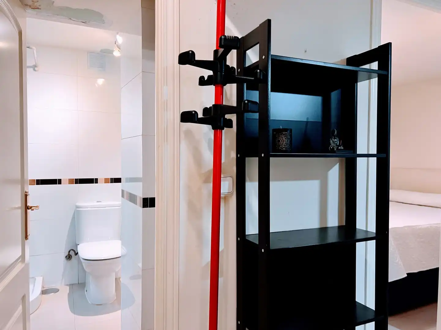 Bathroom of Ground floor for sale in Madrid  with Furnished and Washing machine