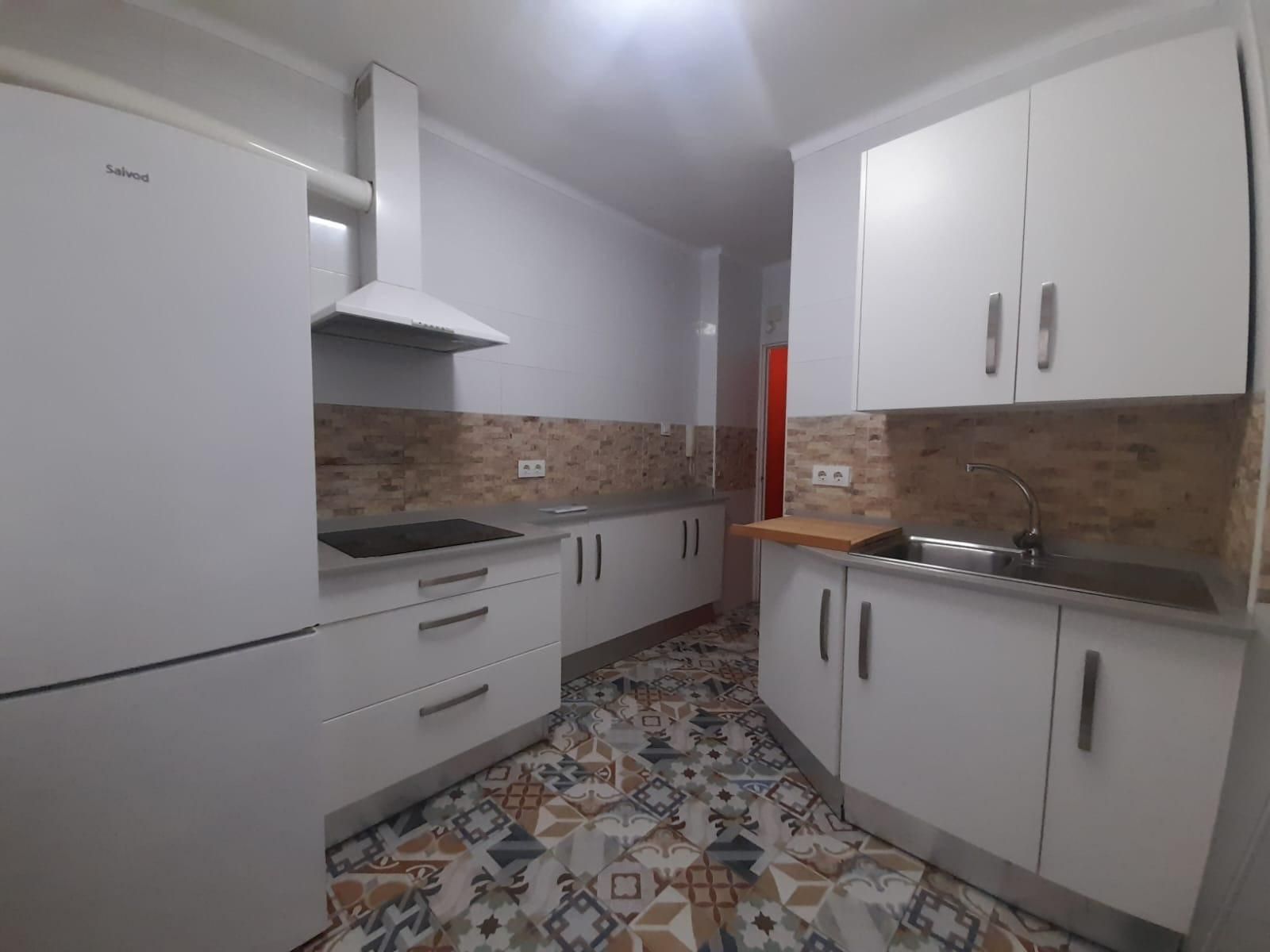 Kitchen of Flat to rent in  Cádiz Capital  with Terrace