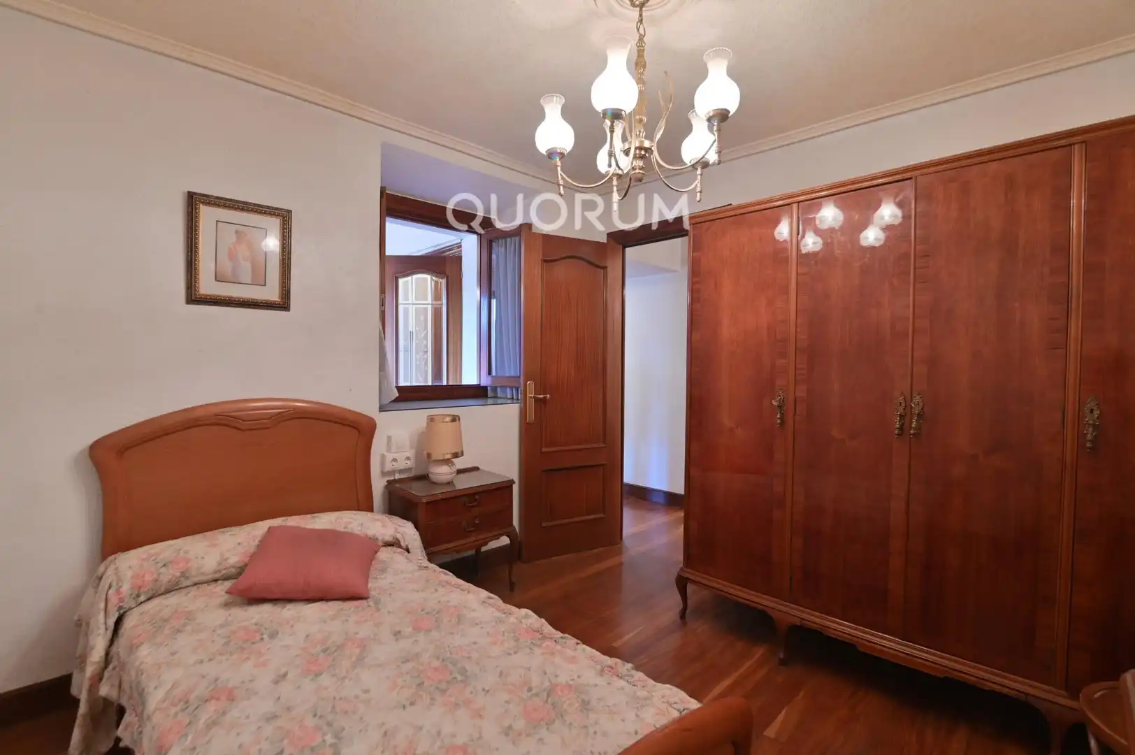 Dormitori de Casa o xalet en venda en Galdakao amb Calefacció, Terrassa i Traster