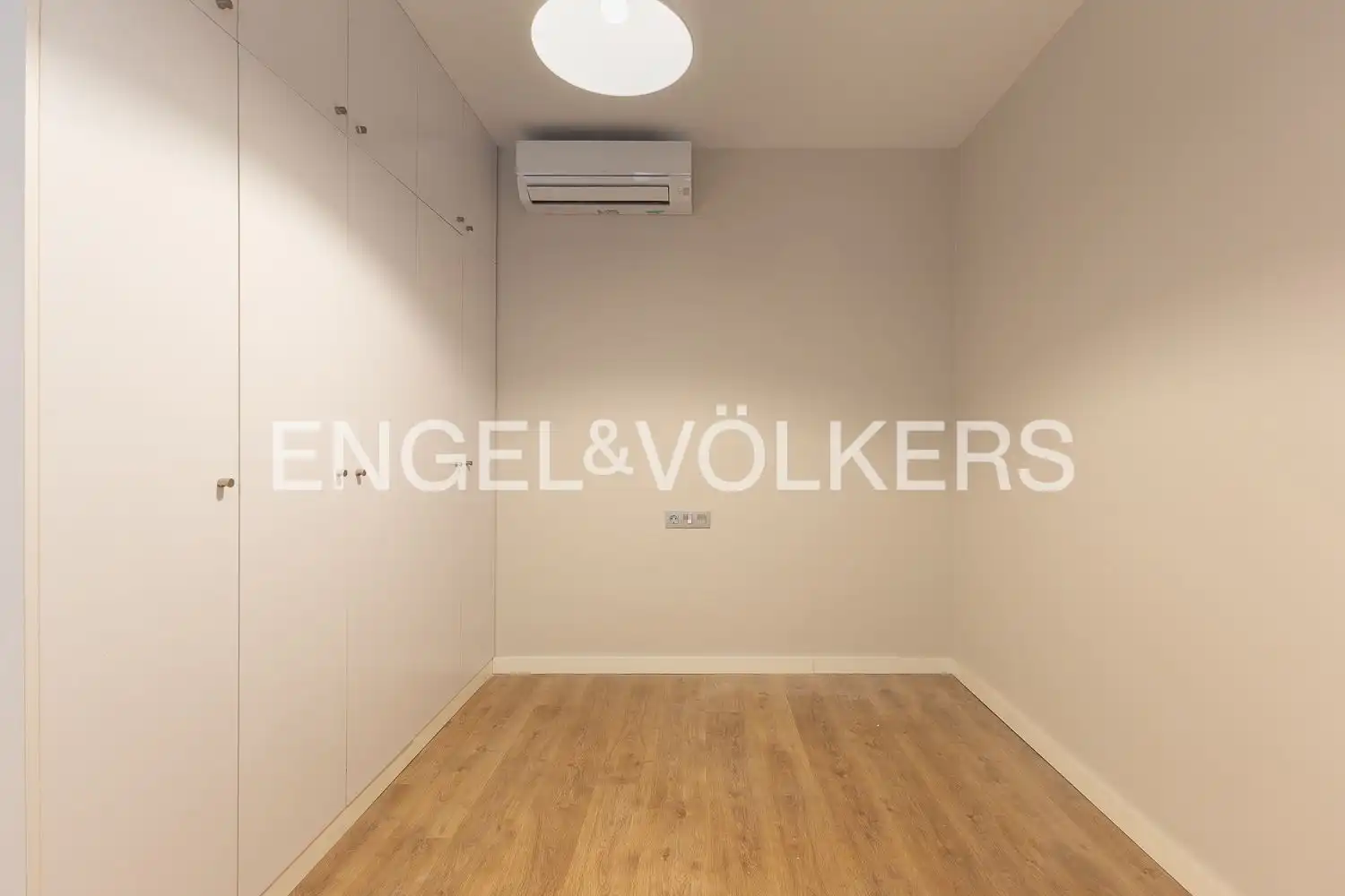Piso de alquiler en Valencia con Aire acondicionado, Calefacción y Balcón