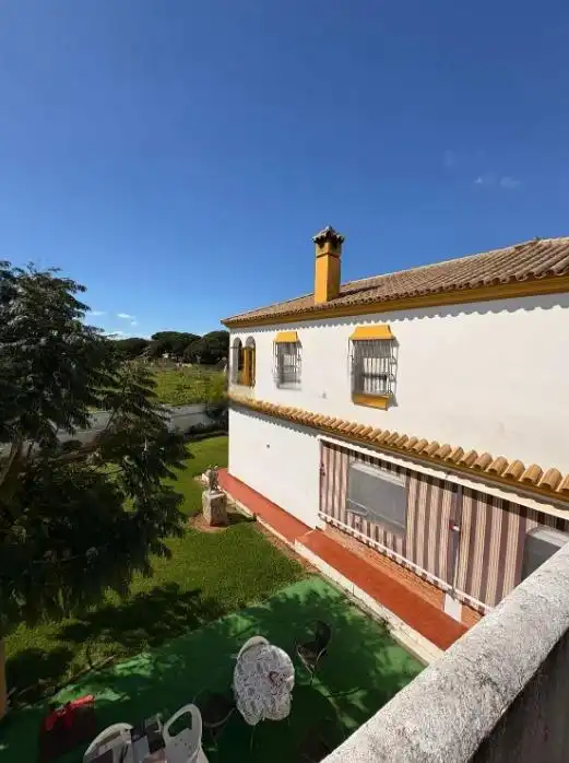 Vista exterior de Finca rústica en venda en Chiclana de la Frontera amb Aire condicionat, Jardí privat i Terrassa