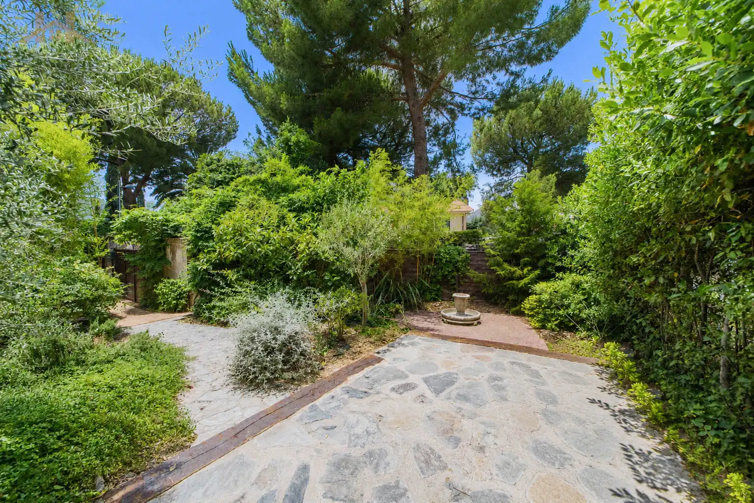 Jardín de Casa o chalet en venta en Boadilla del Monte con Aire acondicionado, Calefacción y Jardín privado