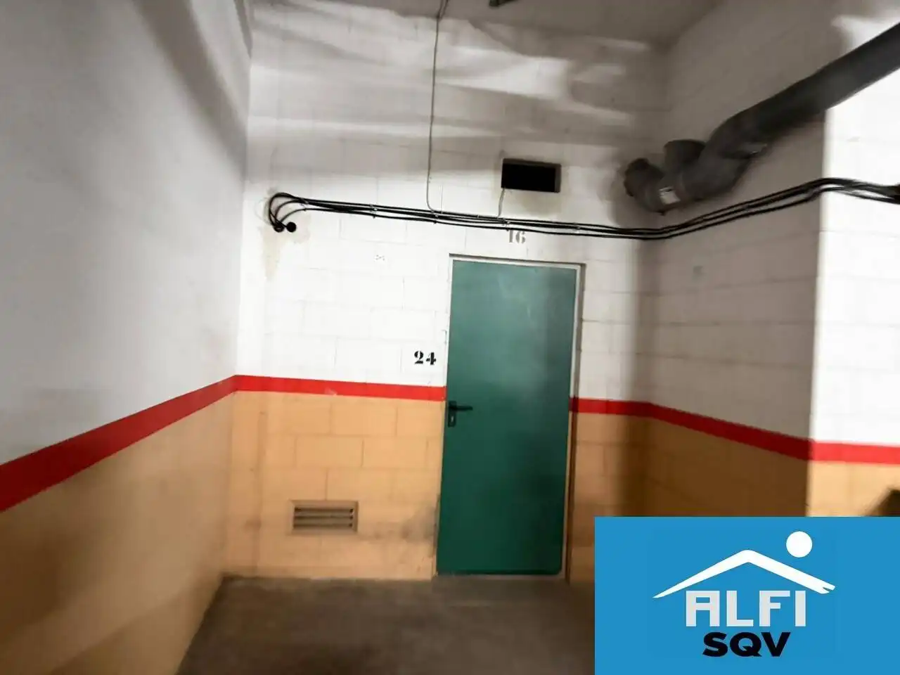 Parking de Dúplex en venta en Sant Quirze del Vallès con Calefacción, Parquet y Terraza