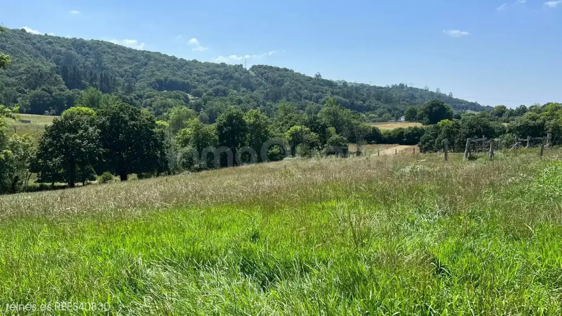 Residencial en venda en Nava
