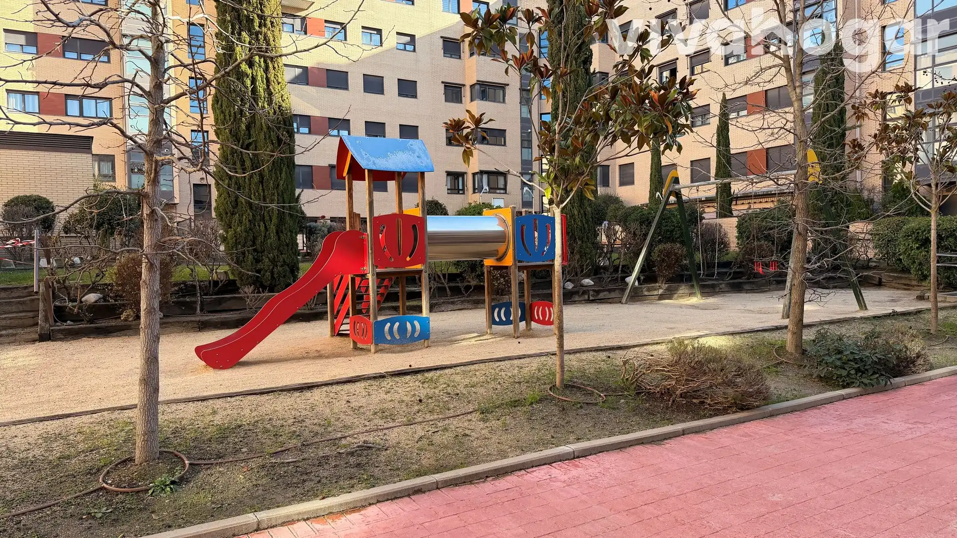 Parking de Ático en venta en Madrid con Aire acondicionado, Terraza y Trastero
