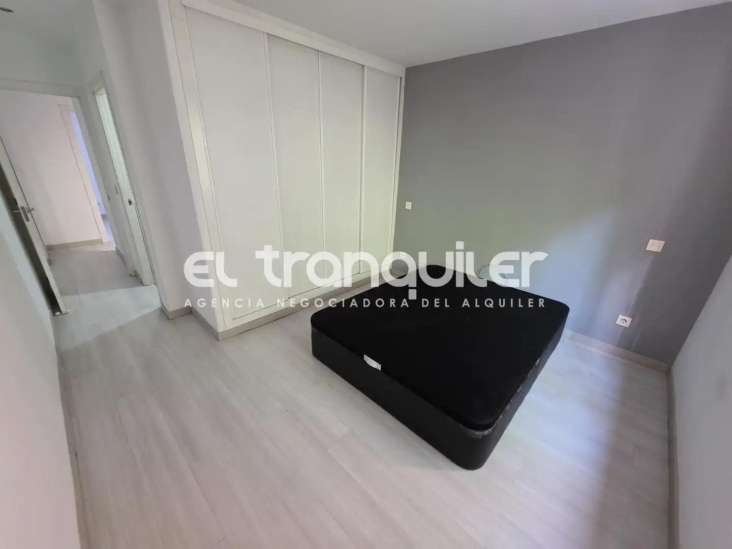 Bedroom of Flat for rent in Madrid  with Air Conditioner, Furnished and Washing machine
