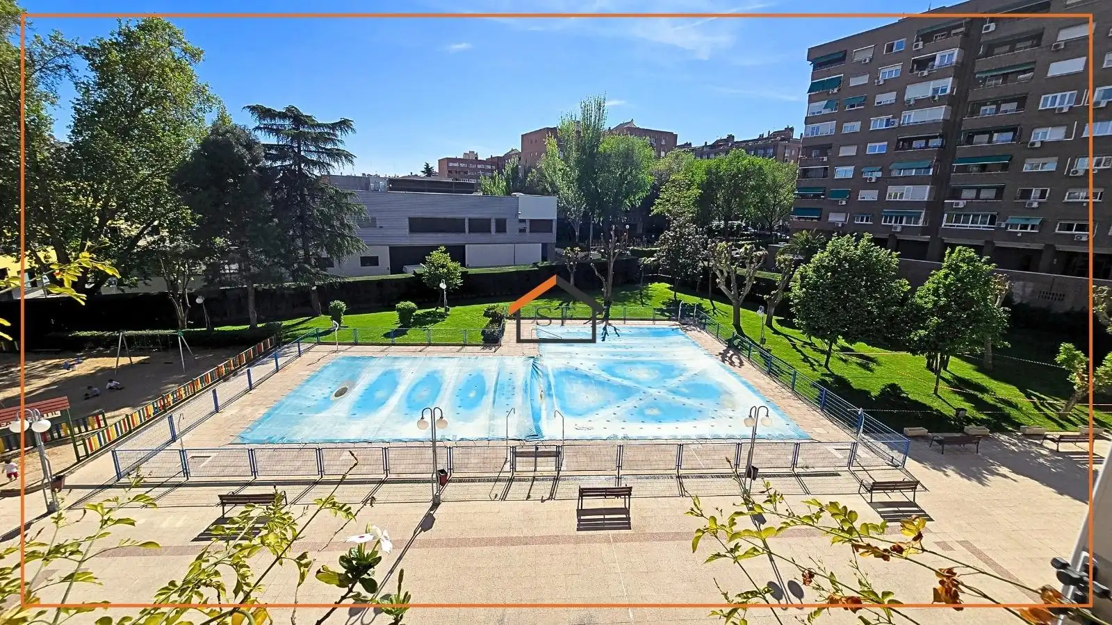 Piscina de Piso en venta en Madrid con Aire acondicionado, Jardín privado y Parquet