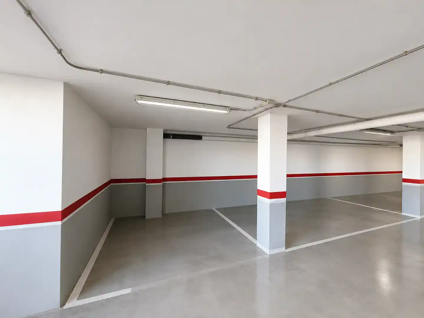 Parking of Flat for rent in Arteixo  with Parquet flooring, Storage room and Furnished
