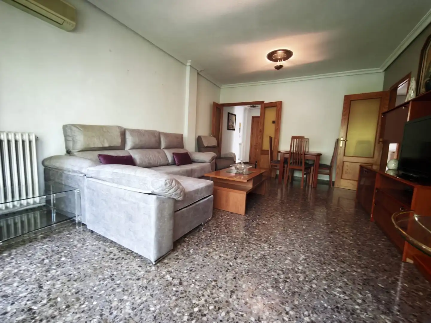 Sala d'estar de Pis en venda en Albacete amb Aire condicionat, Calefacció i Moblat