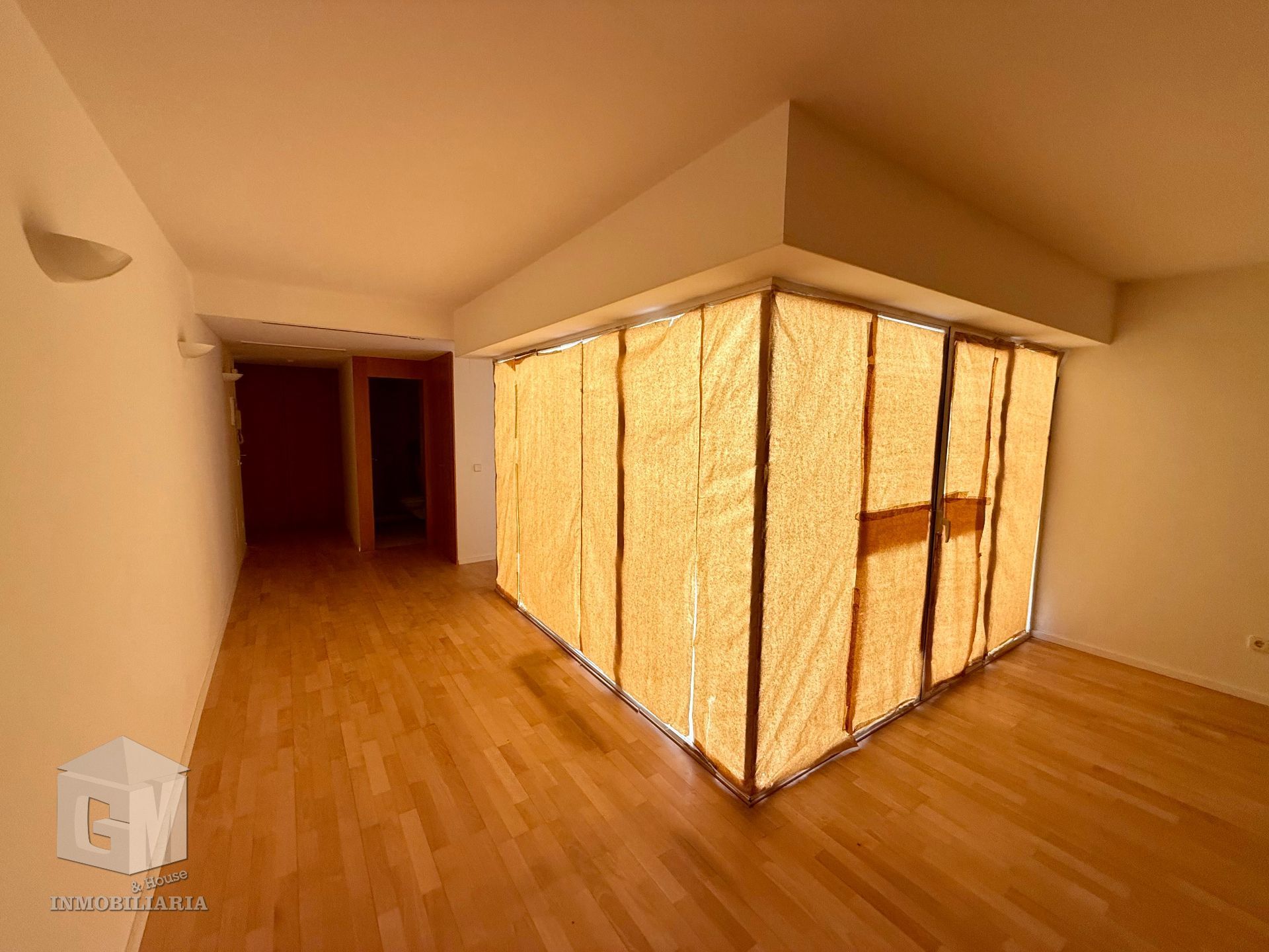 Dúplex en venta en La Torre de Esteban Hambrán