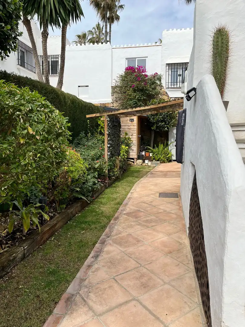 Habitatge amb piscina en venda a La Duquesa, imagen 20