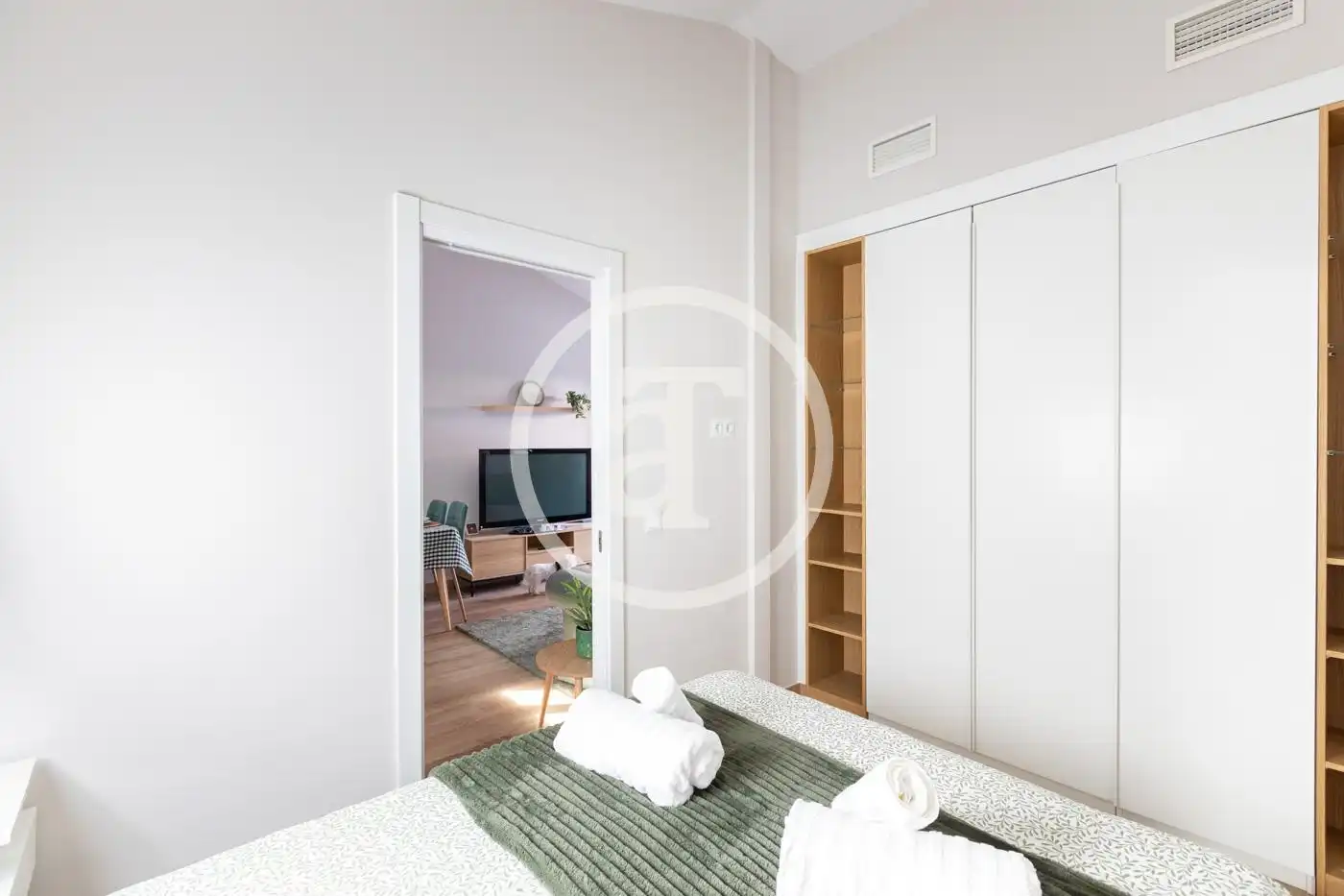 Dormitori de Casa o xalet de lloguer en Madrid amb Aire condicionat, Calefacció i Moblat