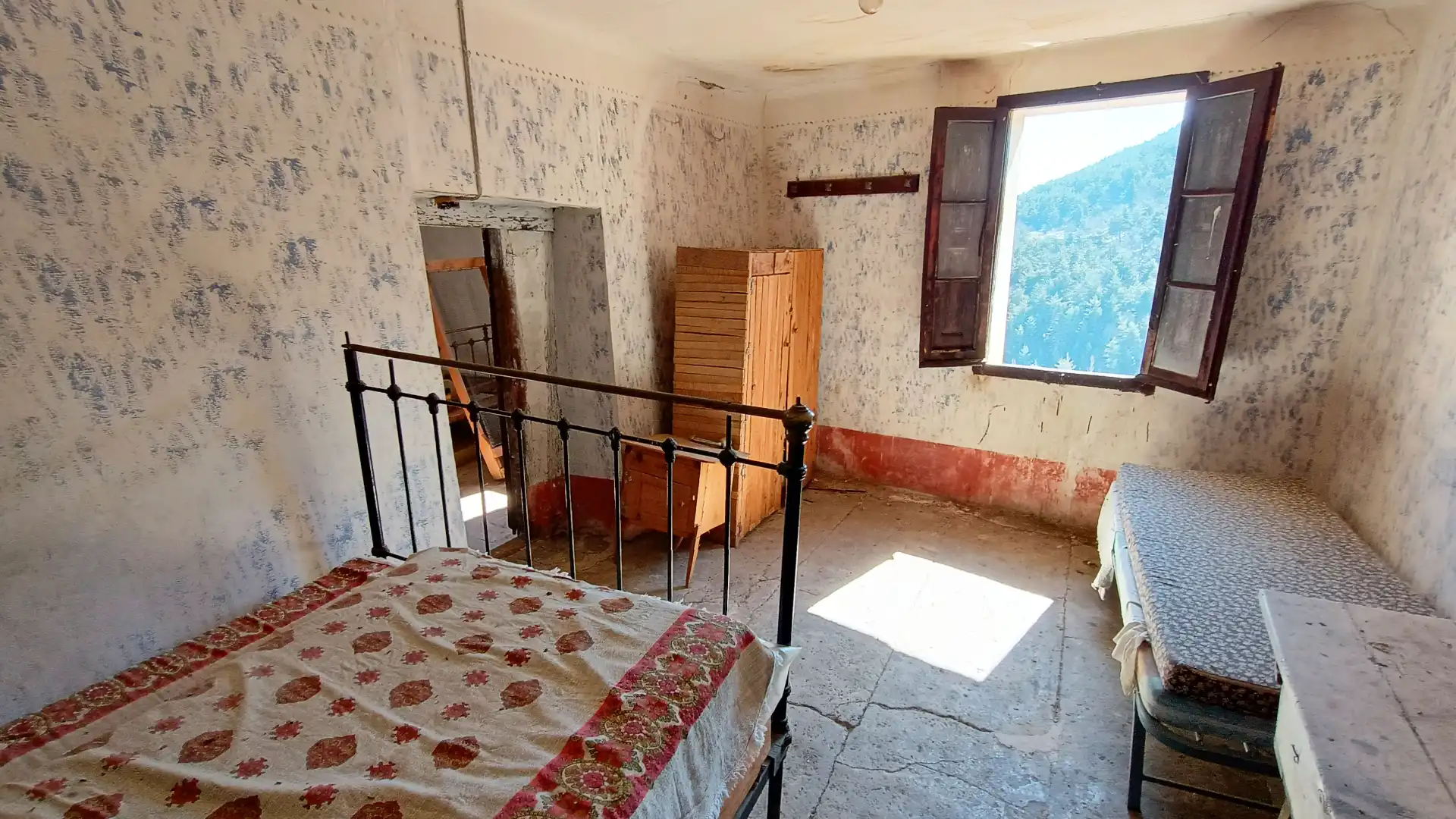 Dormitori de Finca rústica en venda en Soriguera amb Balcó