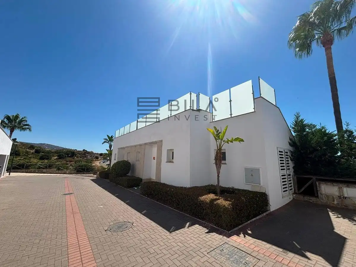 Vista exterior de Casa adosada en venta en Marbella con Aire acondicionado, Terraza y Trastero