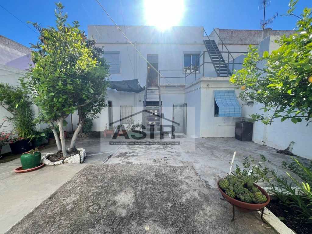 Vista exterior de Casa o xalet en venda en Gavarda amb Terrassa
