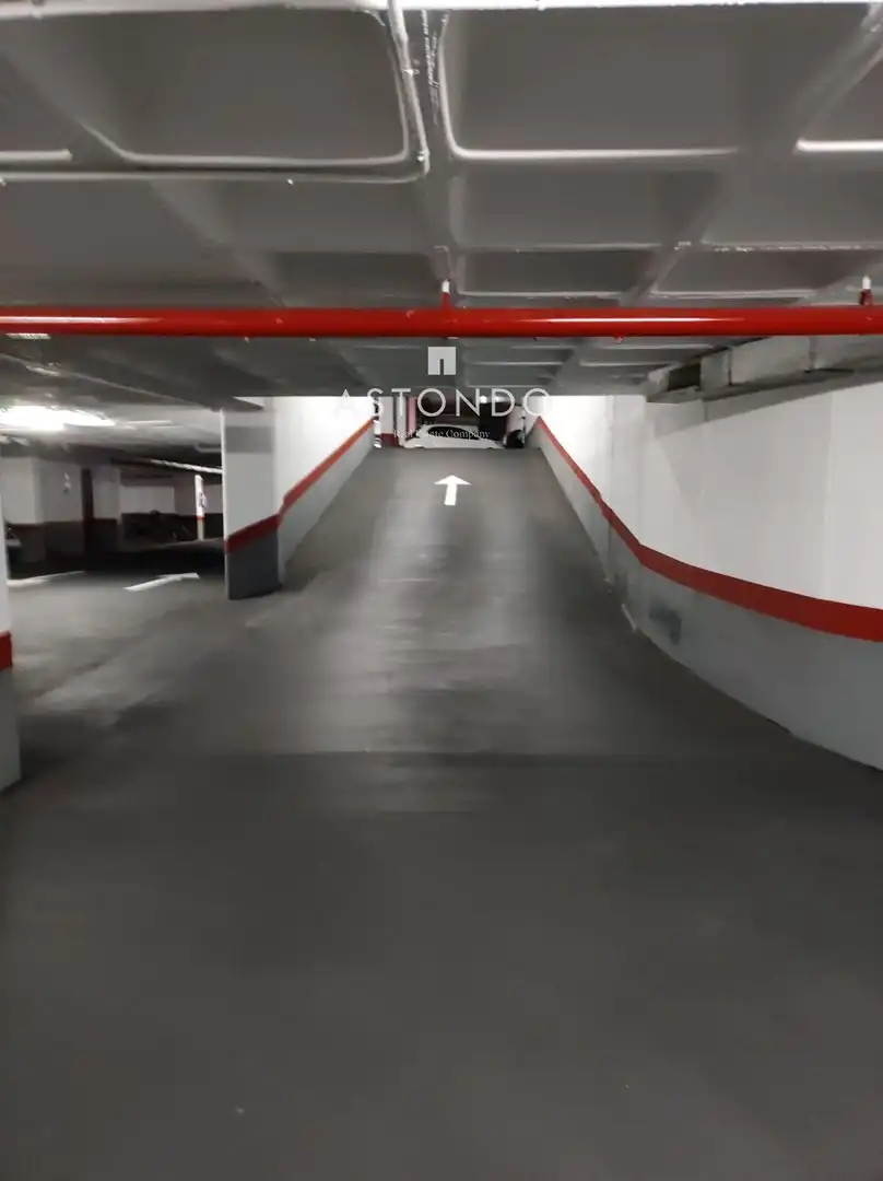 Parking of Garage for rent in Madrid