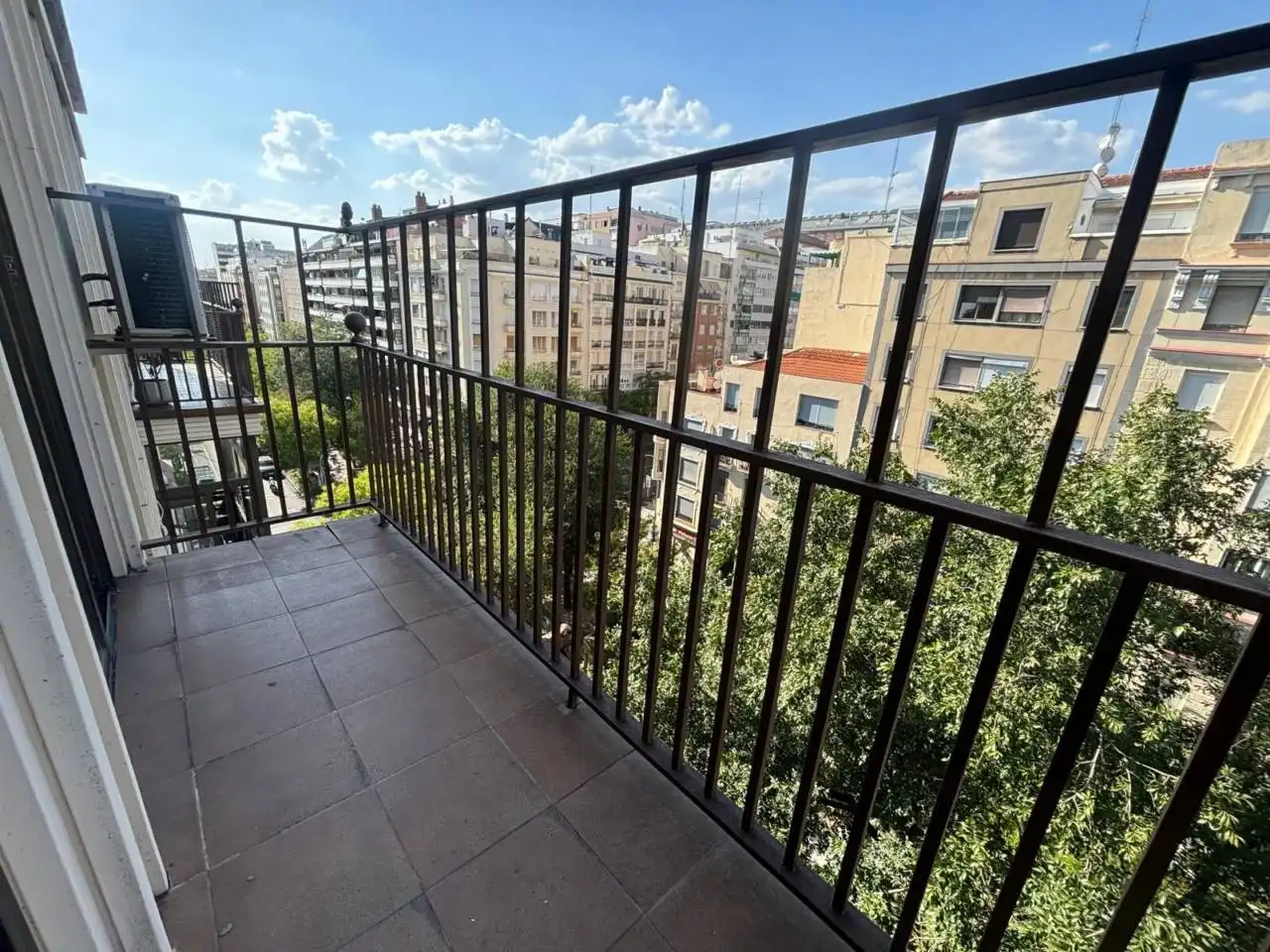 Terrasse von Dachboden zur Miete in Madrid mit Klimaanlage, Heizung und Parkett