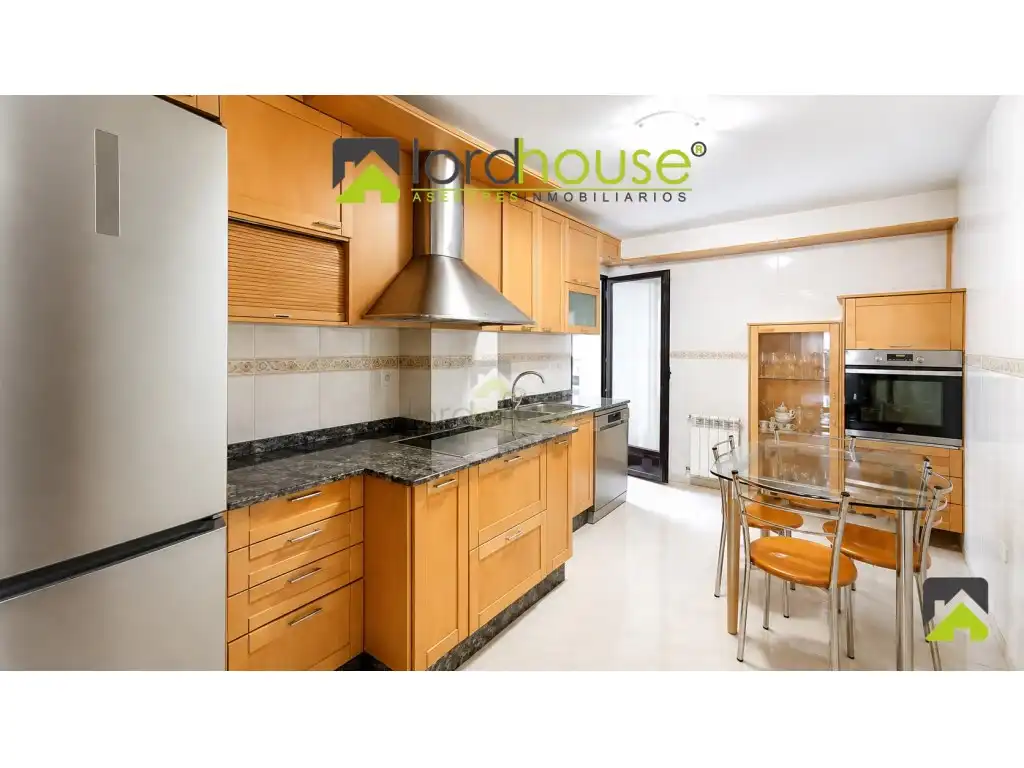 Piso con ascensor en venta en Calle Carmen Ayala Gabarron, imagen 9