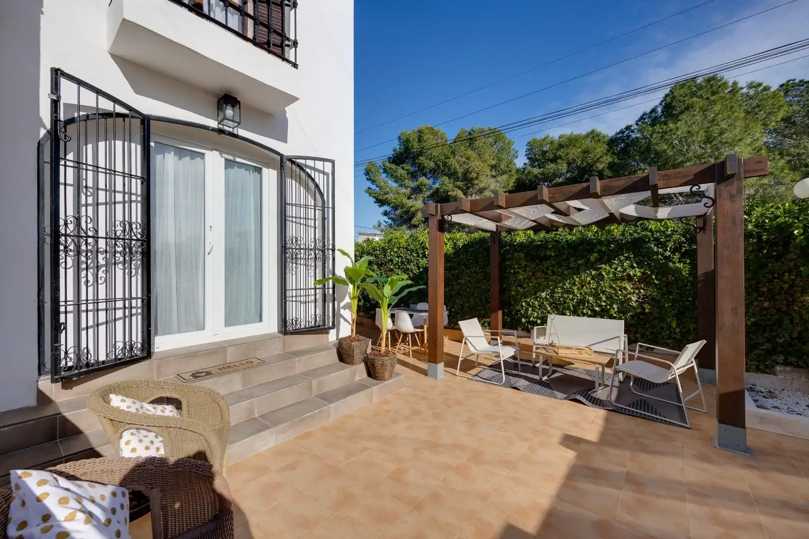 Terrassa de Casa o xalet en venda en Torrevieja amb Aire condicionat, Jardí privat i Moblat