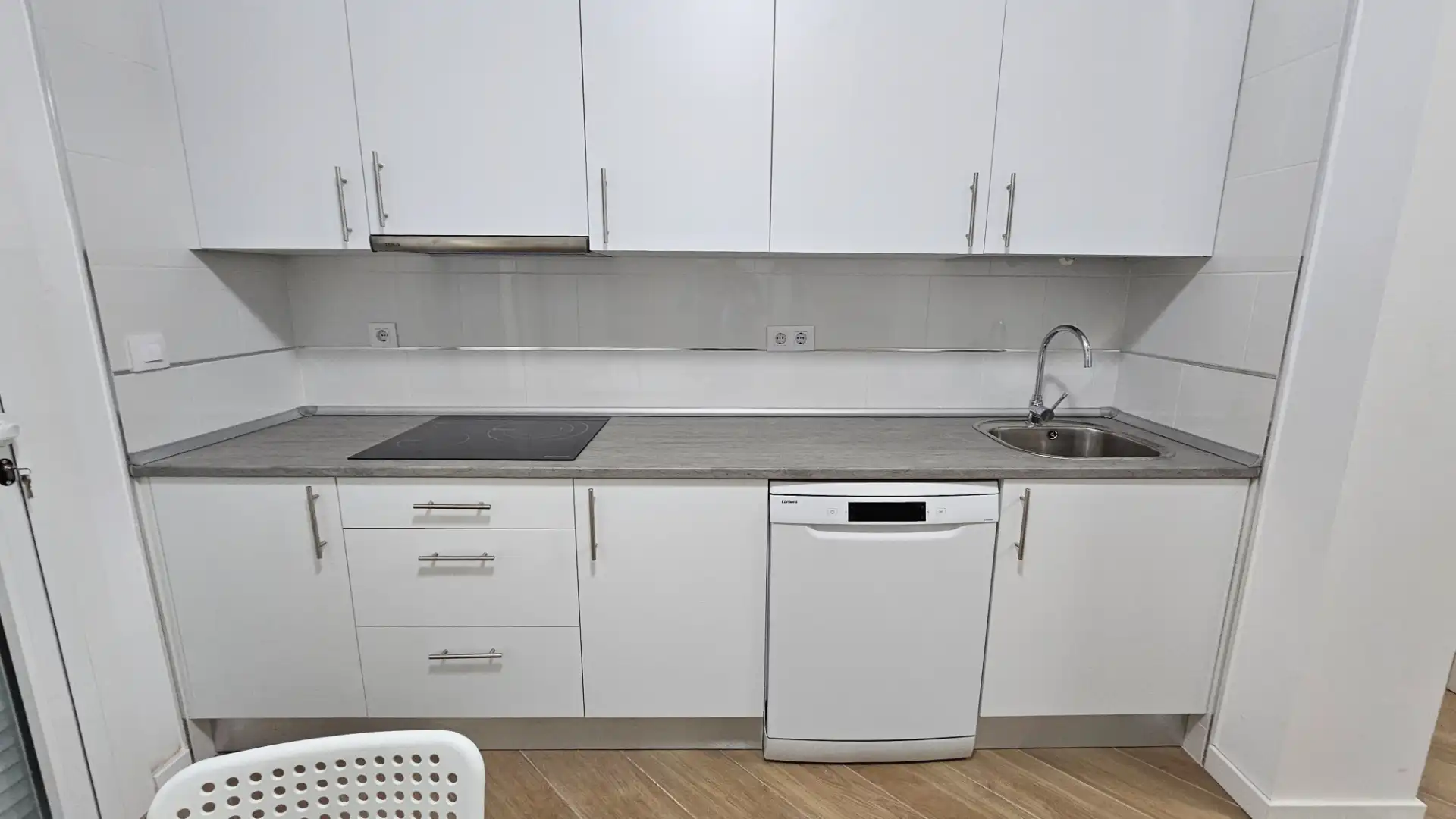 Cuina de Casa o xalet en venda en La Algaba amb Aire condicionat, Calefacció i Moblat