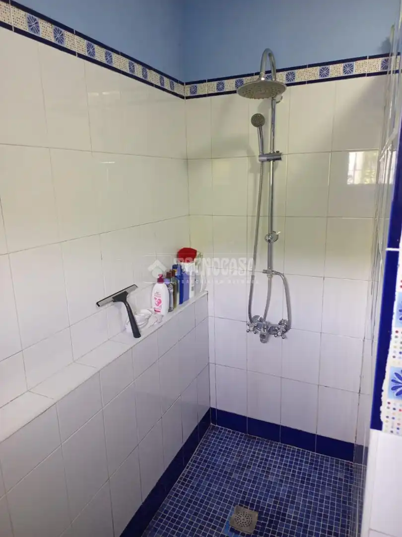 Baño de Terreno en venta en San Roque