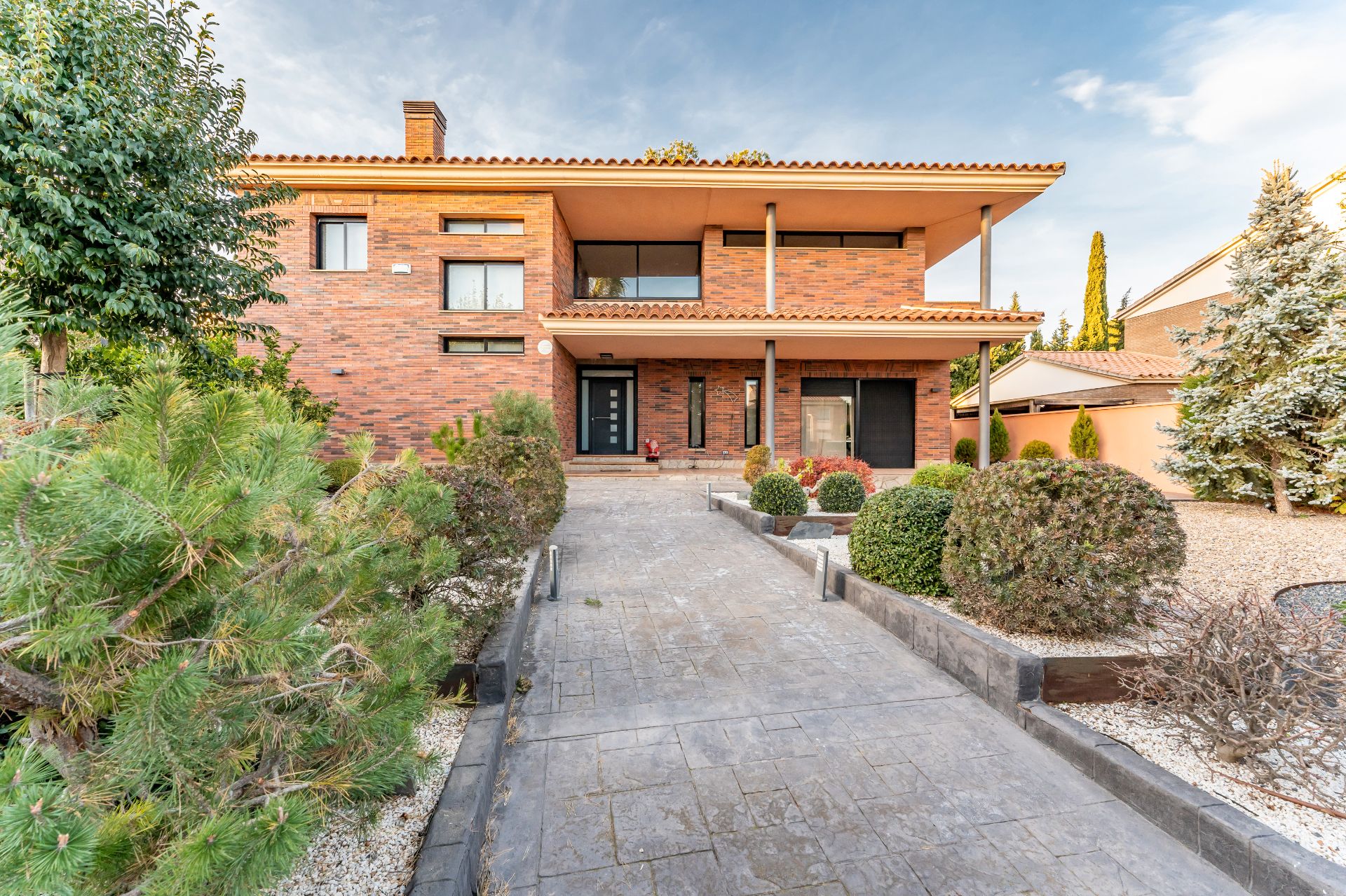 Vista exterior de Casa o xalet en venda en Almoster amb Calefacció, Jardí privat i Terrassa