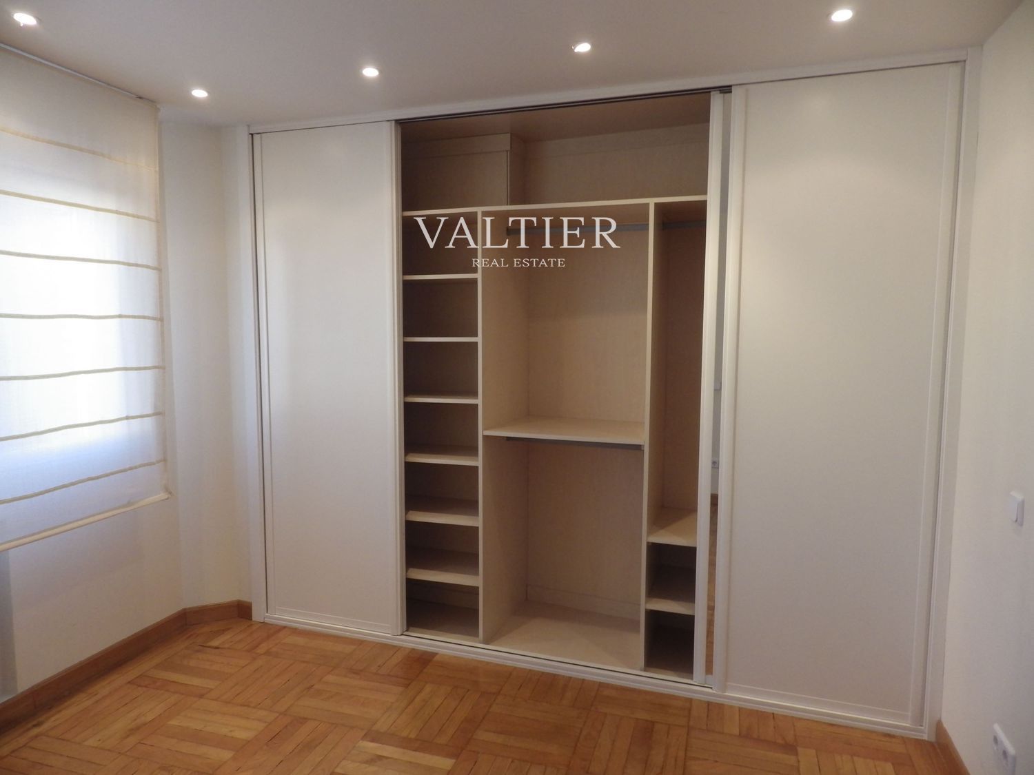 Bedroom of Flat for rent in  Madrid Capital  with Air Conditioner