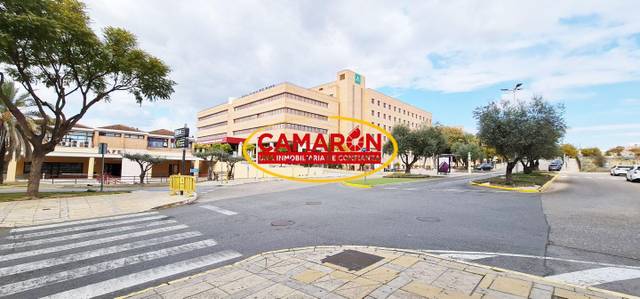 Local comercial en Alquiler en Zona Universitaria