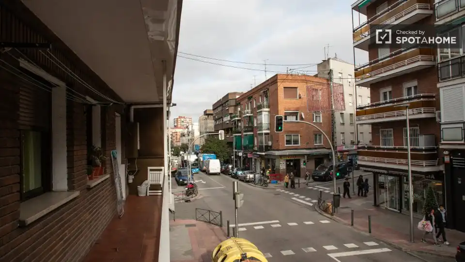 Exterior view of Flat for share in Madrid  with Air Conditioner, Heating and Terrace