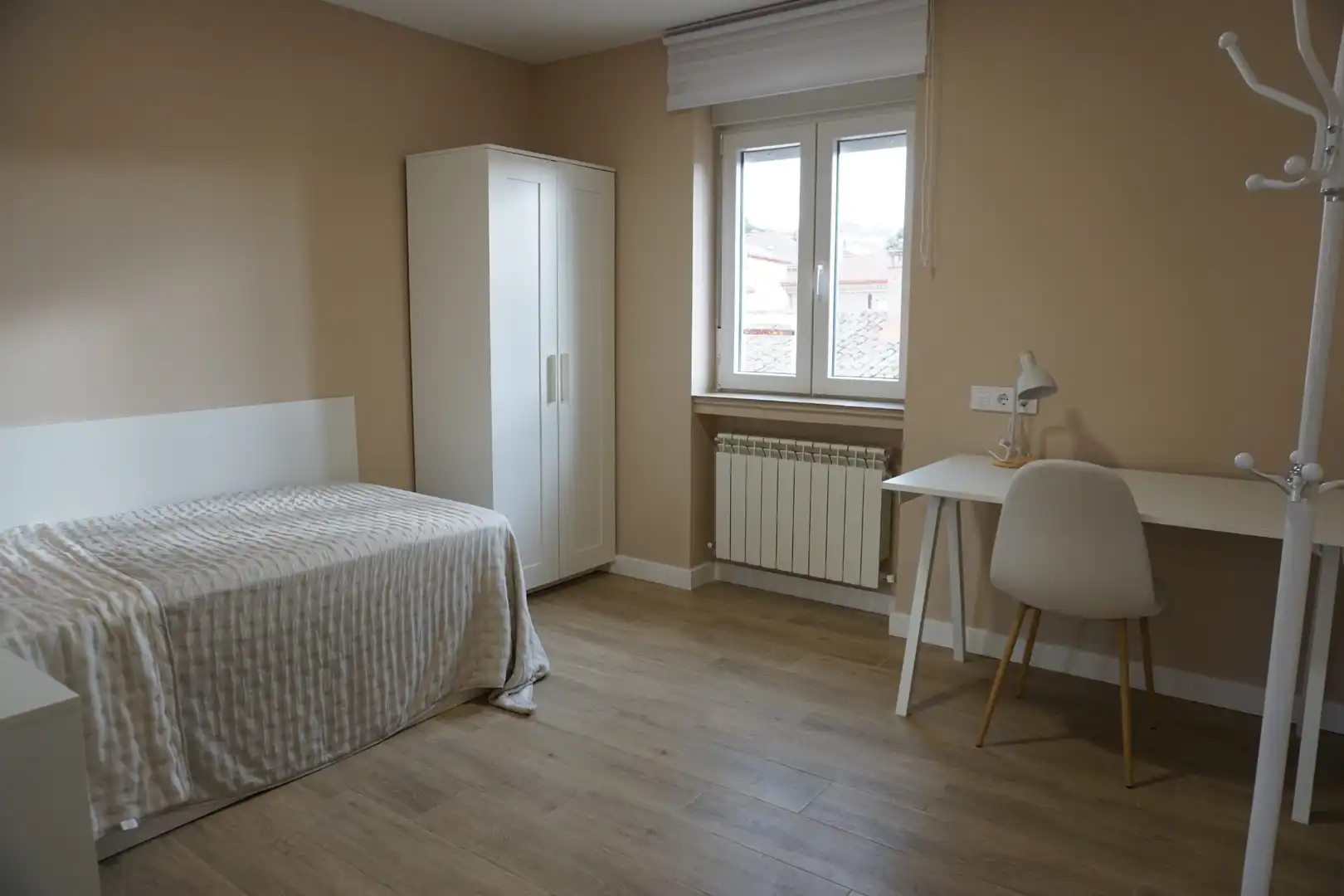 Dormitori de Casa o xalet per a compartir en Ávila amb Calefacció, Moblat i Rentadora