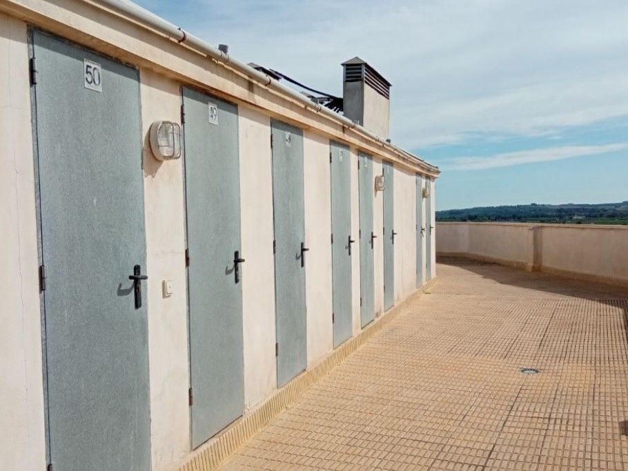 Traster en venda a CALLE. CL FORMENTERA DEL SEGURA 1, Almoradí