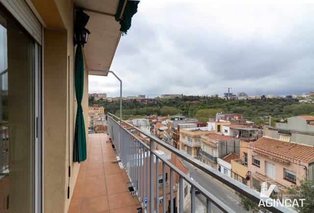 Piso en Venta en Carrer LLOBREGAT DEL en Torre-romeu