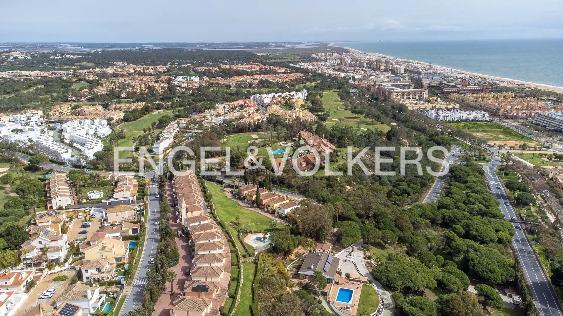 Vista exterior de Casa o chalet en venta en Islantilla con Calefacción, Jardín privado y Terraza