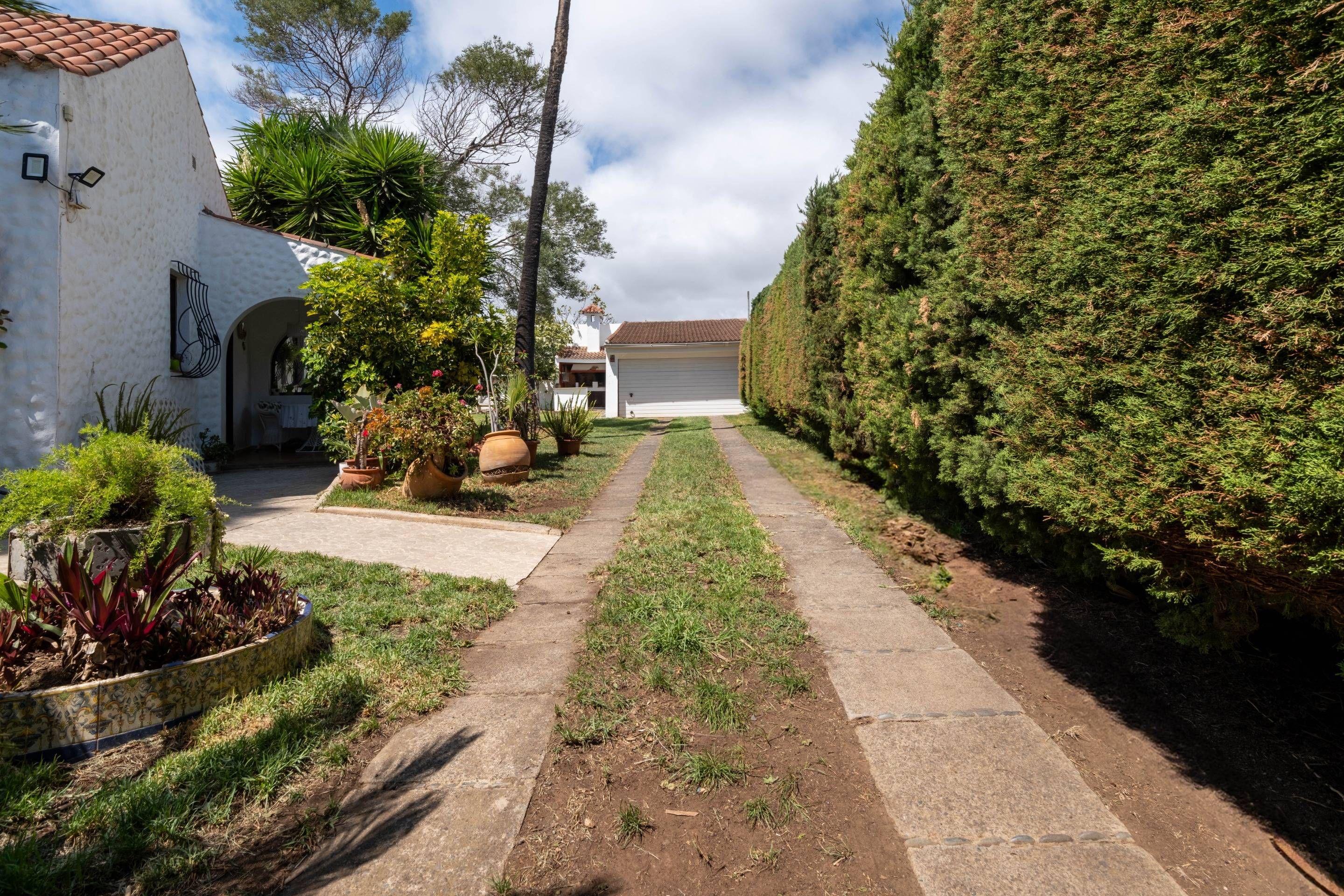 Vista exterior de Casa o xalet en venda en Valsequillo de Gran Canaria amb Jardí privat, Terrassa i Traster