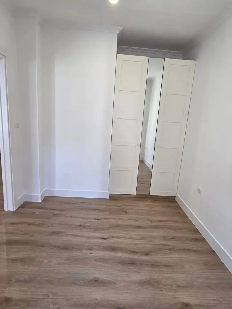 Habitación de Piso en venta en Bilbao  con Balcón