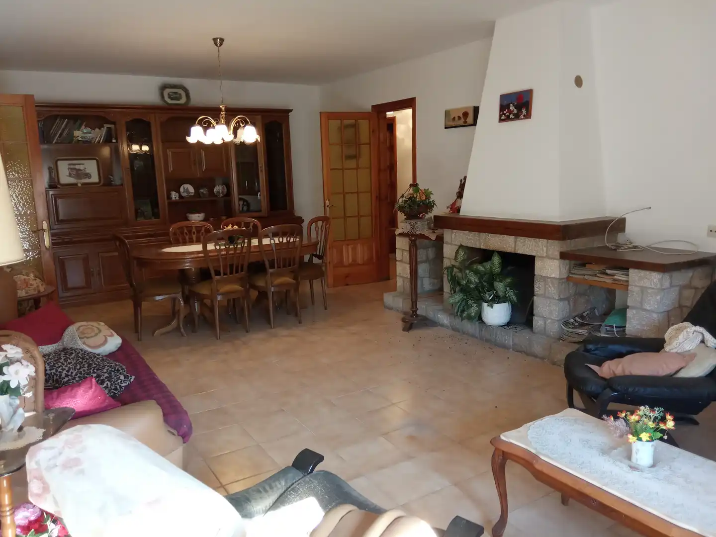 Menjador de Casa adosada en venda en Sant Llorenç de Morunys amb Calefacció, Terrassa i Moblat
