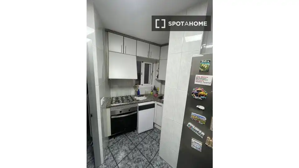 Kitchen of Flat for share in Cornellà de Llobregat  with Air Conditioner, Terrace and Furnished