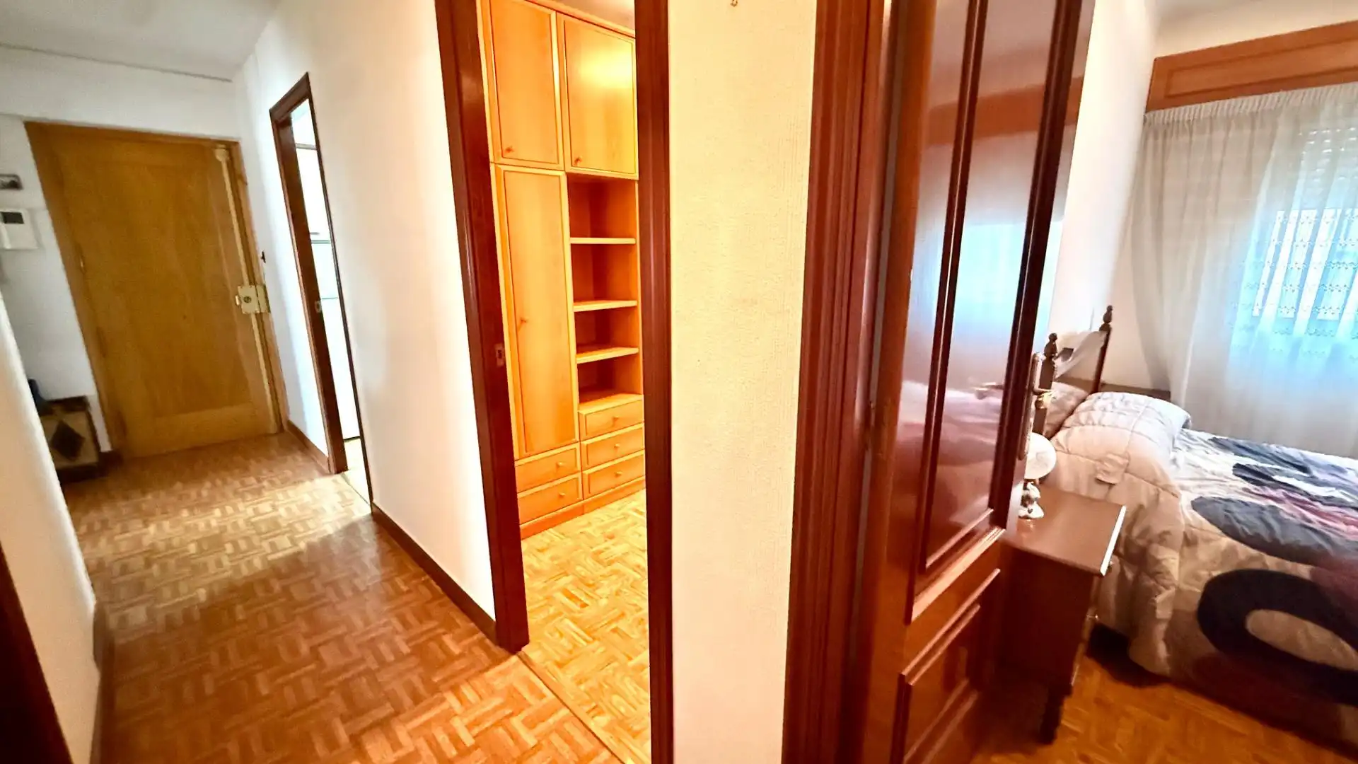 Piso en venta en Ourense Capital  con Amueblado y Balcón