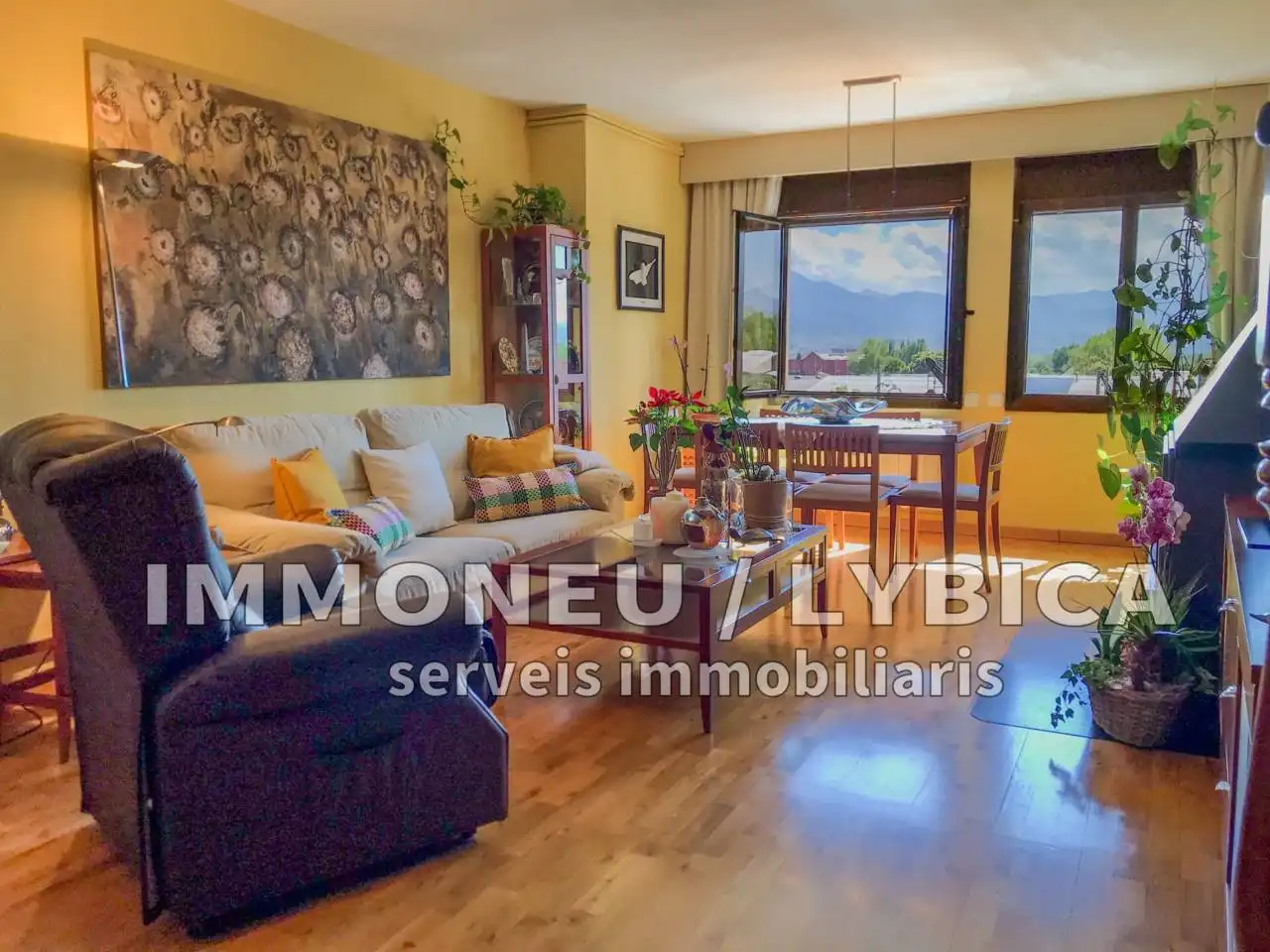 Wohnzimmer von Maisonette zum Verkauf in Puigcerdà mit Heizung, Parkett und Balkon