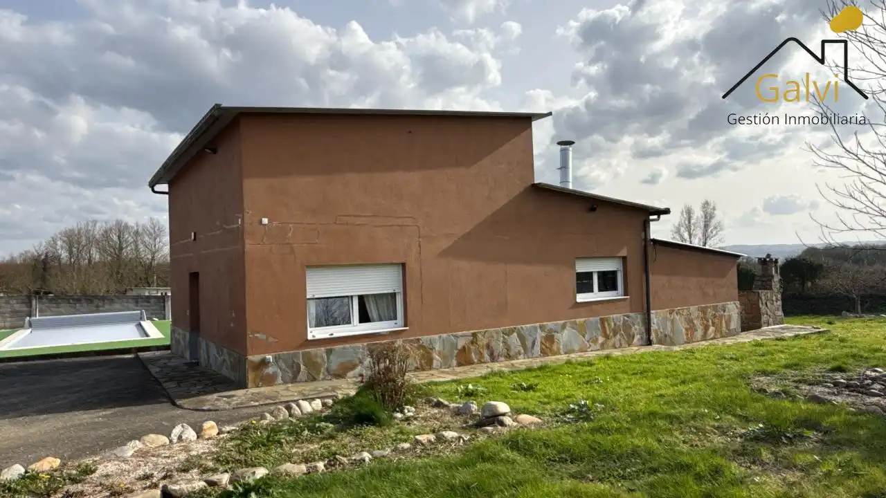 Vista exterior de Casa o chalet en venta en Lugo con Calefacción, Jardín privado y Terraza