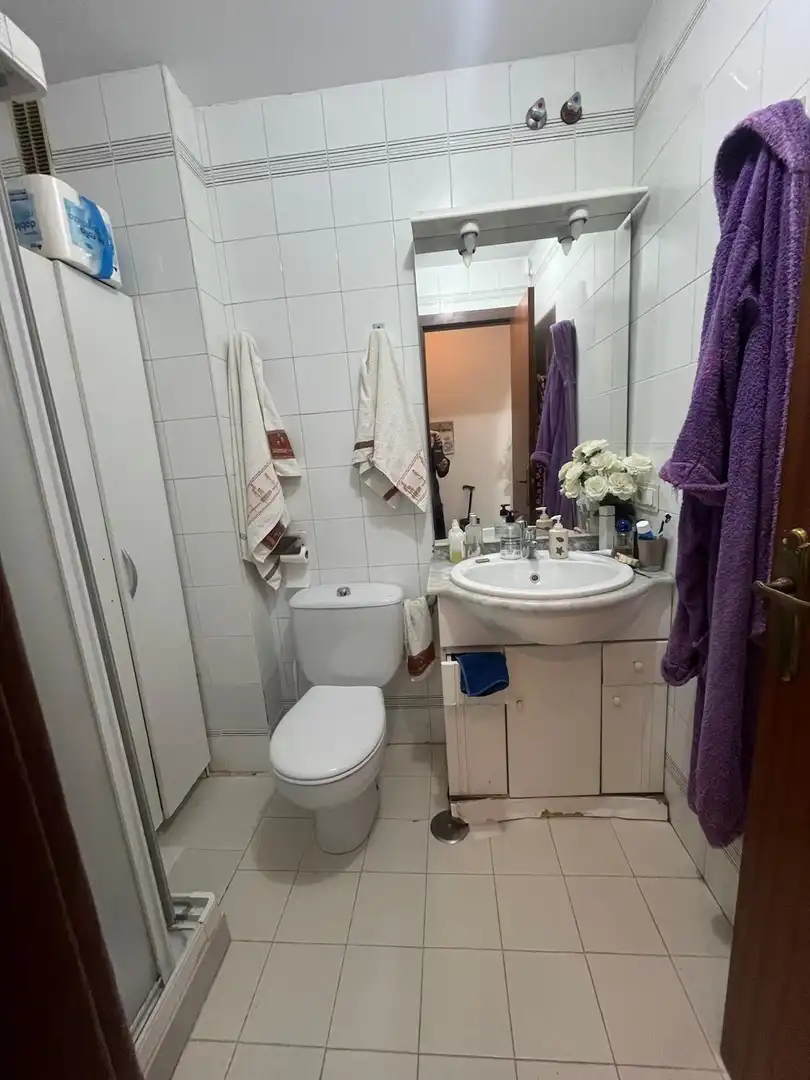 Baño de Piso en venta en Málaga con Aire acondicionado