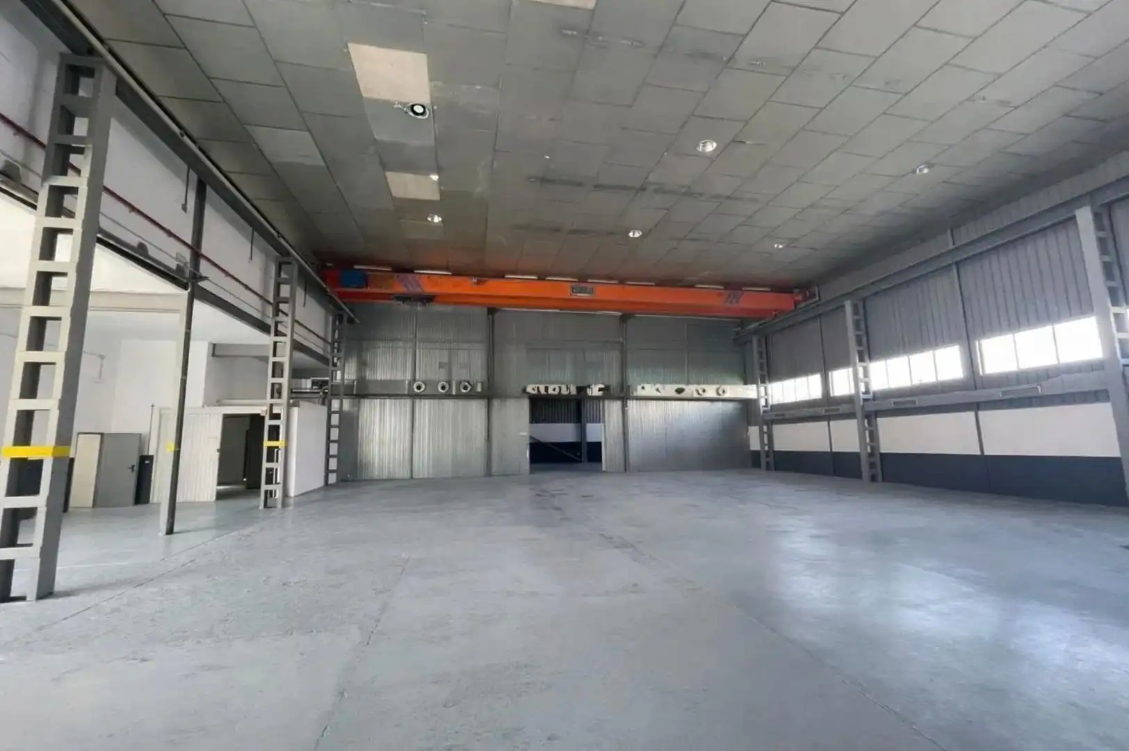 Nave industrial en alquiler en Abrera, imagen 8