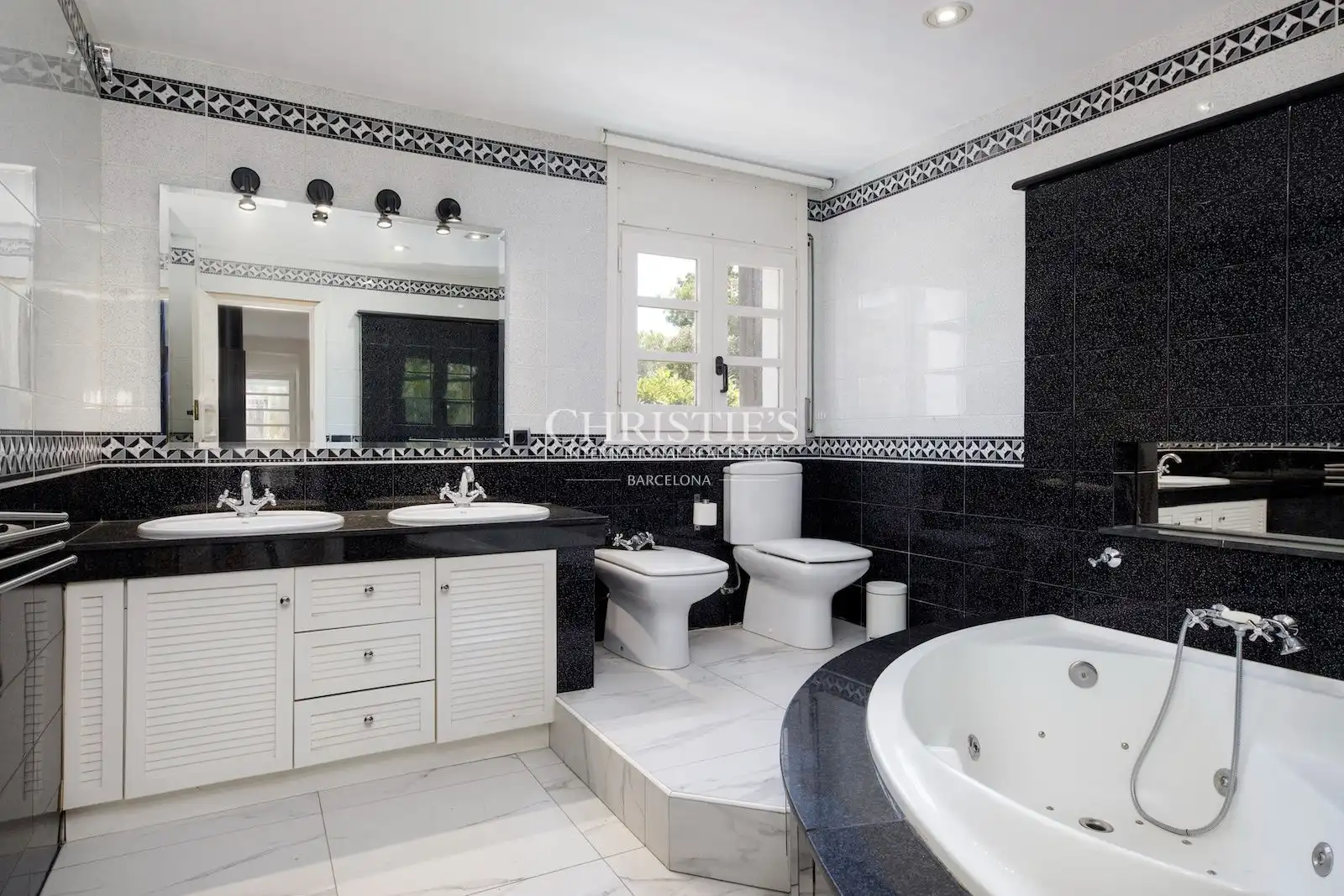 Baño de Casa o chalet en venta en Argentona con Aire acondicionado, Calefacción y Terraza